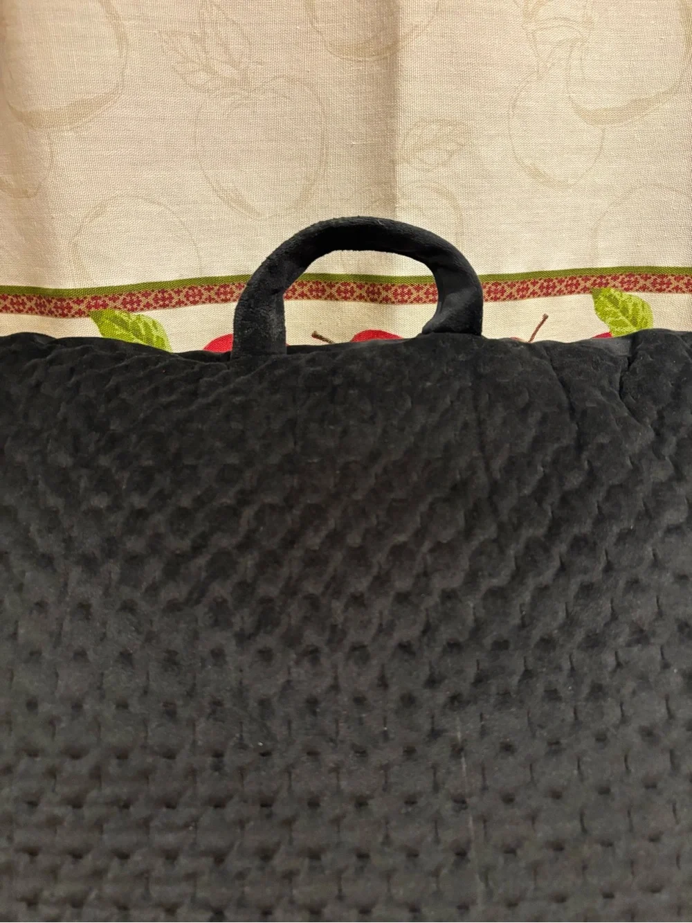 N/A black plush